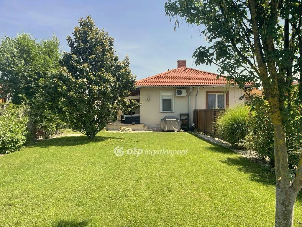 For sale semi-detached house, Dunaharaszti, Duna -Tisza csatorna