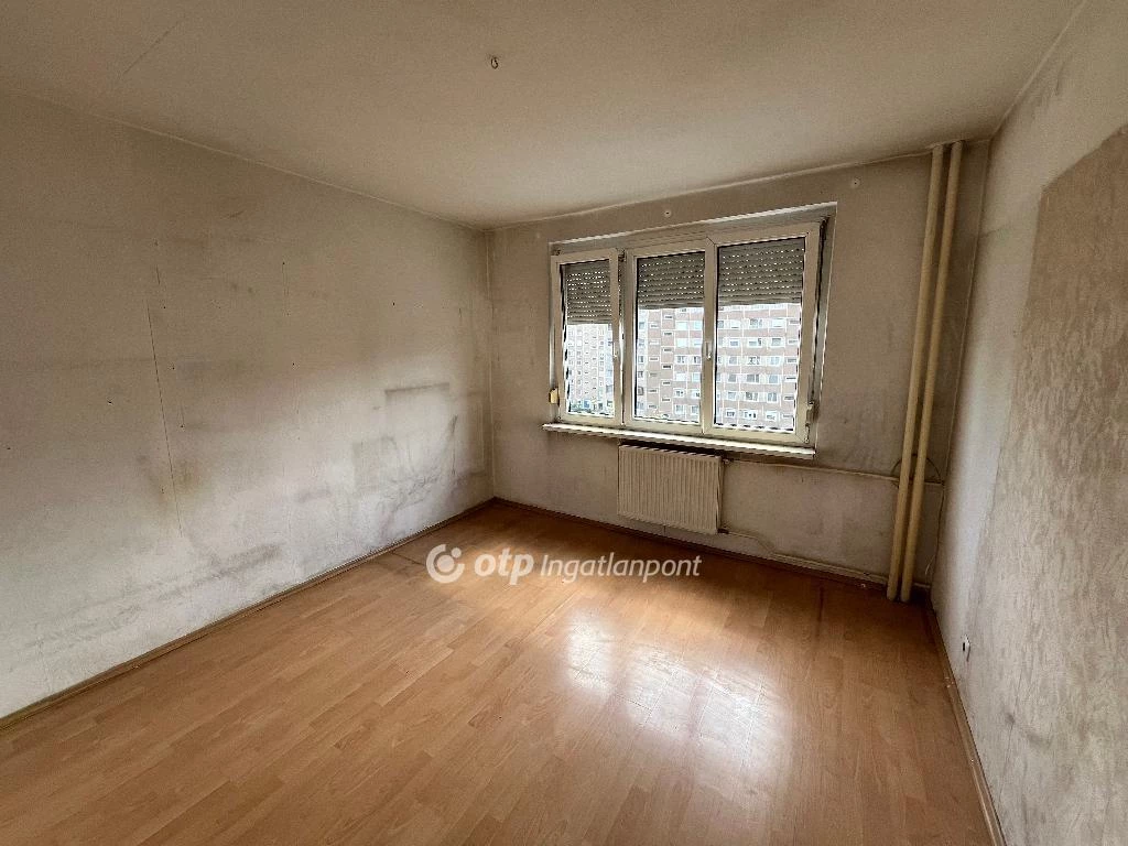 Eladó Lakás, Budapest 15. ker.