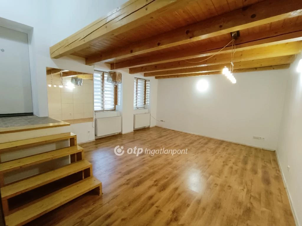 Eladó Lakás, Budapest 6. ker.