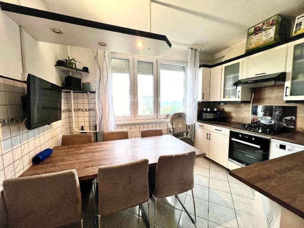 Eladó Lakás, Budapest 4. ker.