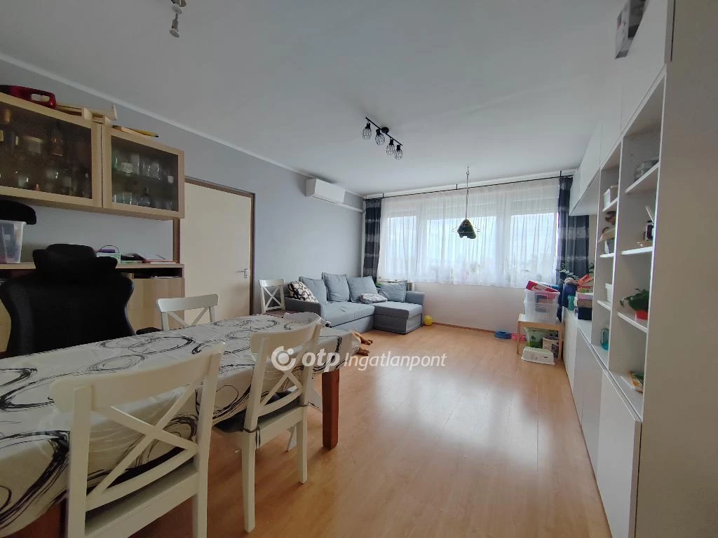 Eladó Lakás, Budapest 10. ker.