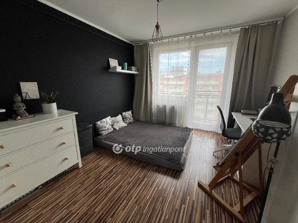 For sale panel flat, Budapest XV. kerület, Újpalota, Zsókavár utca