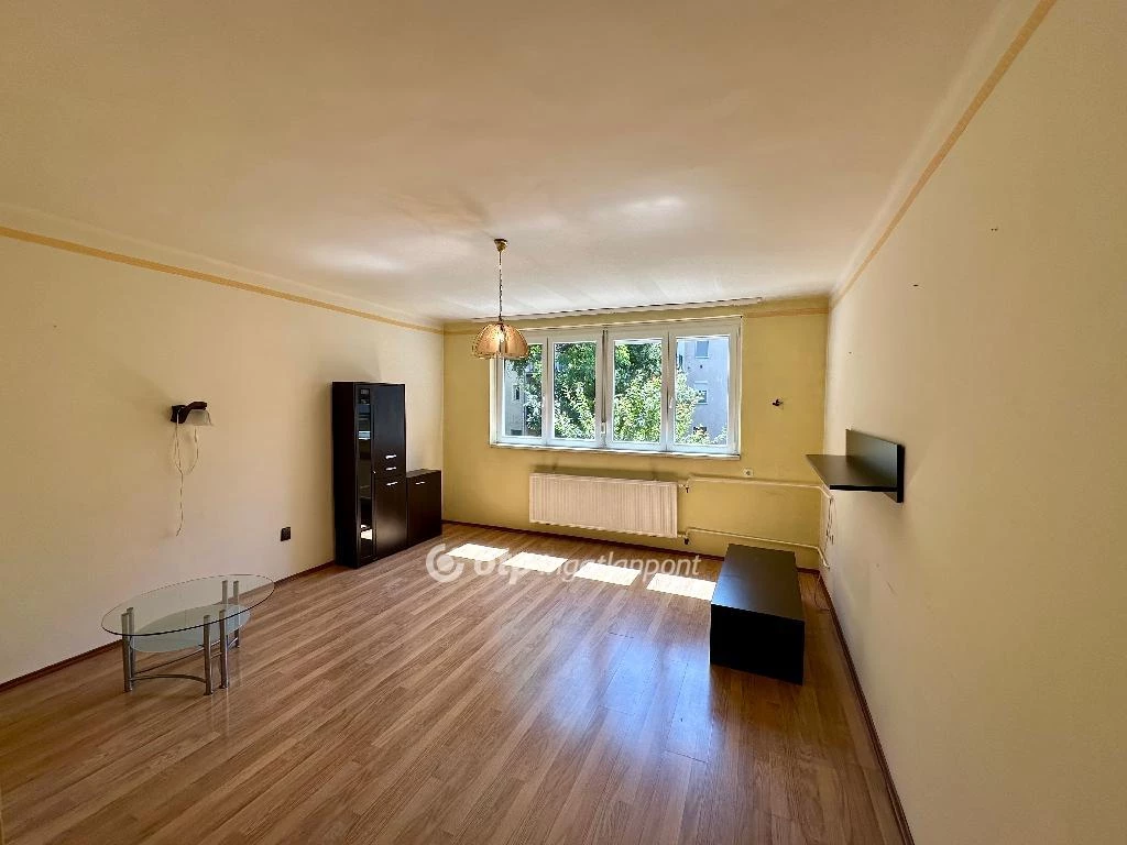 Eladó Lakás, Budapest 10. ker.