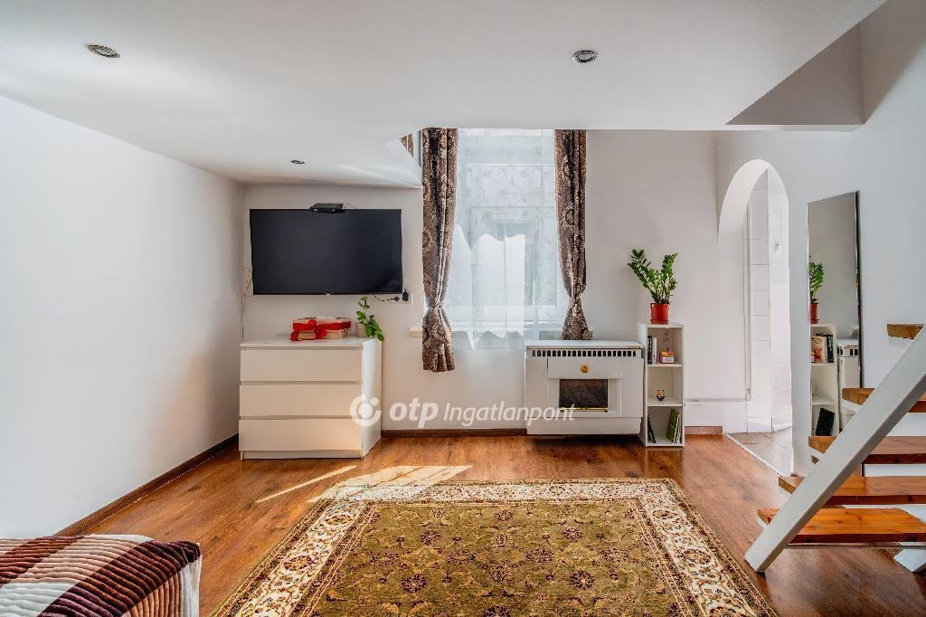 For sale brick flat, Budapest VIII. kerület, Józsefváros, Kőris utca