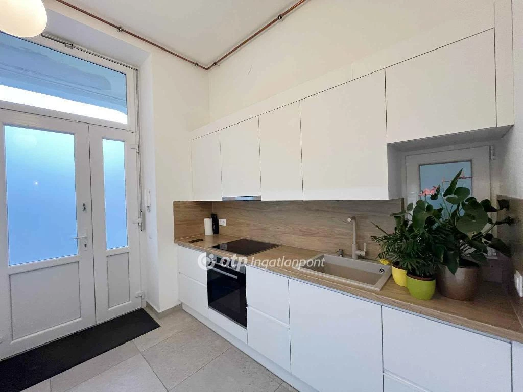 Eladó Lakás, Budapest 10. ker.