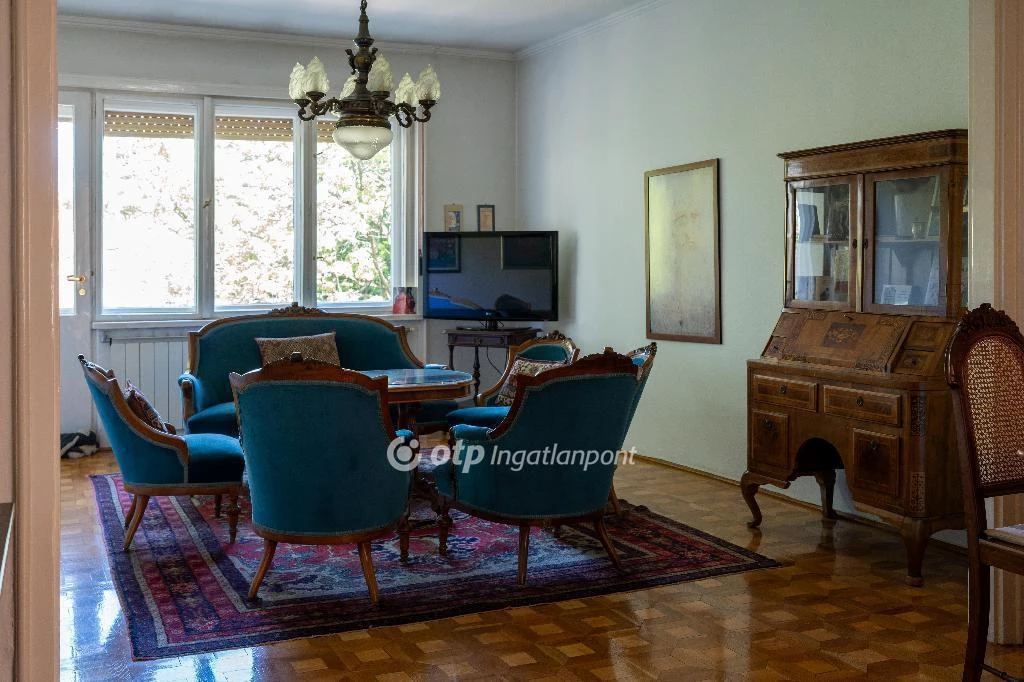 For sale brick flat, Budapest I. kerület