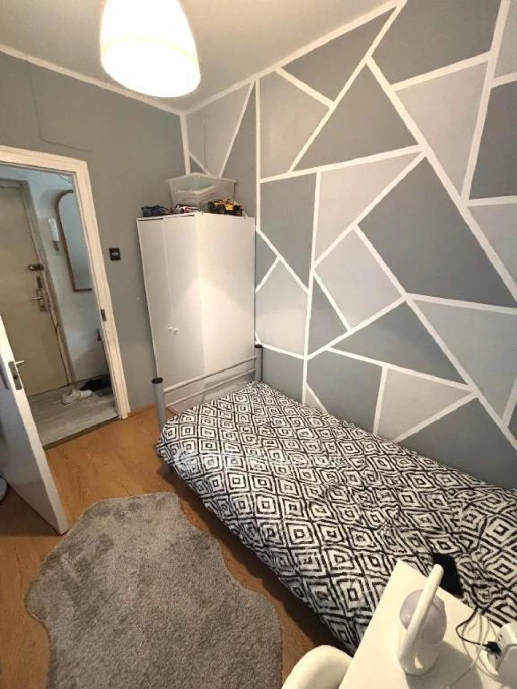 c3-1-name c2-20-name, Budapest X. kerület, Állomás utca