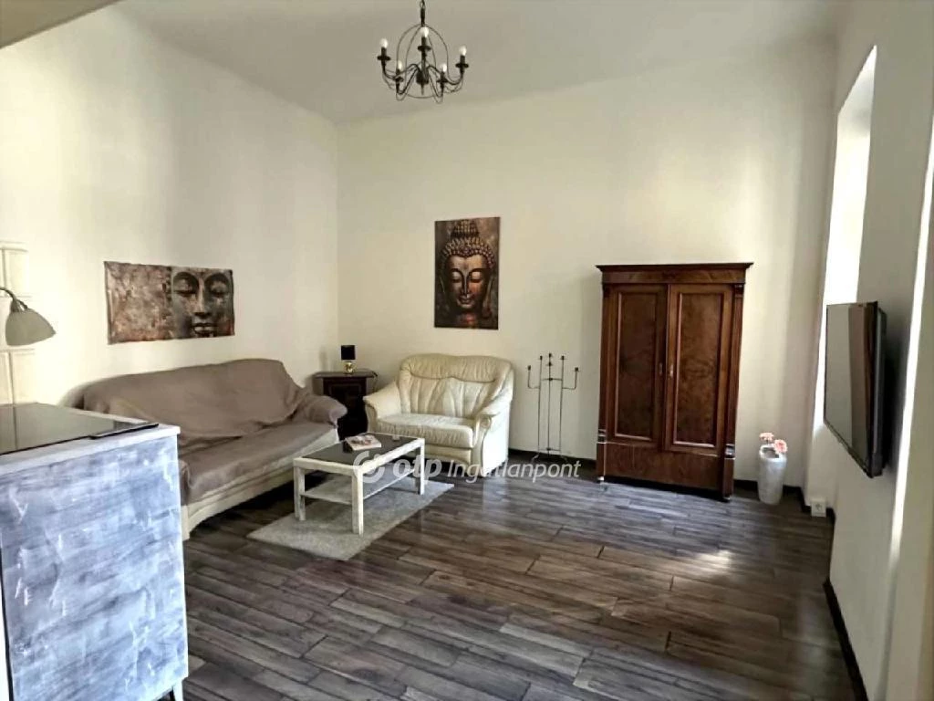 c3-1-name c2-19-name, Budapest II. kerület, Török utca