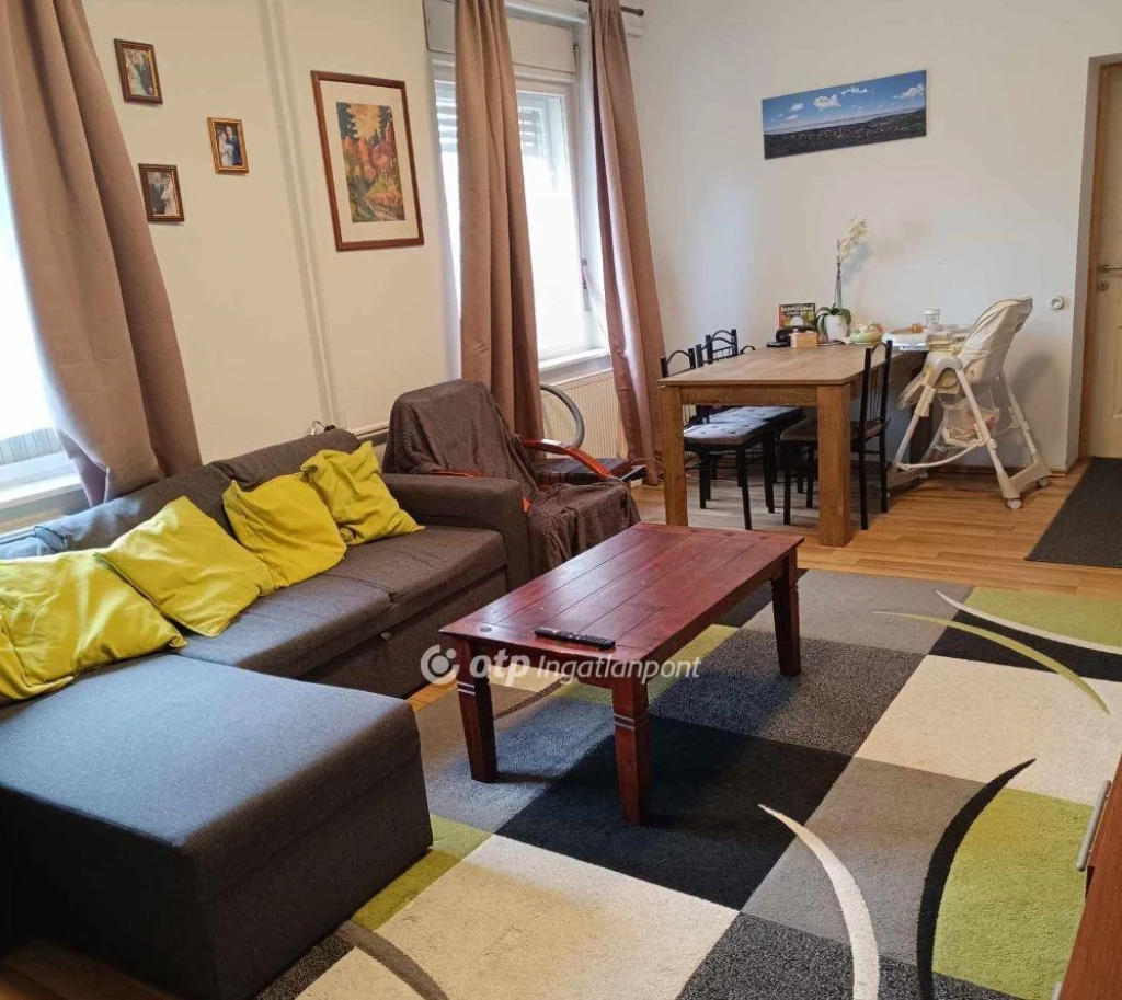 c3-1-name c2-1-name, Székesfehérvár, Maroshegy