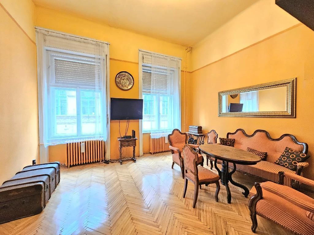 Eladó Lakás, Budapest 8. ker.