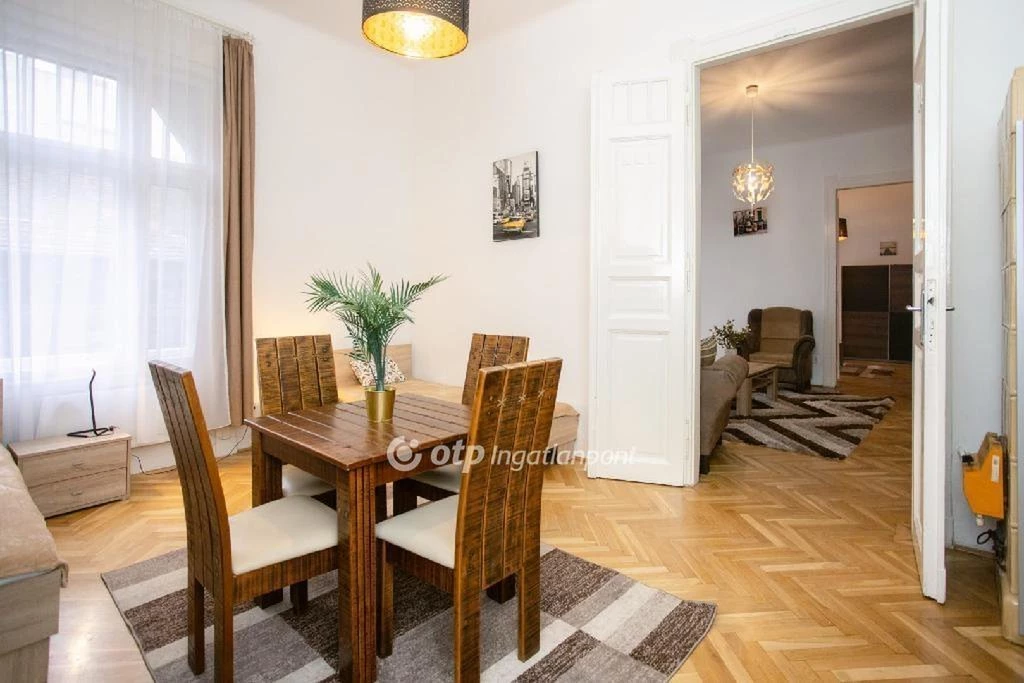 Eladó Lakás, Budapest 8. ker.