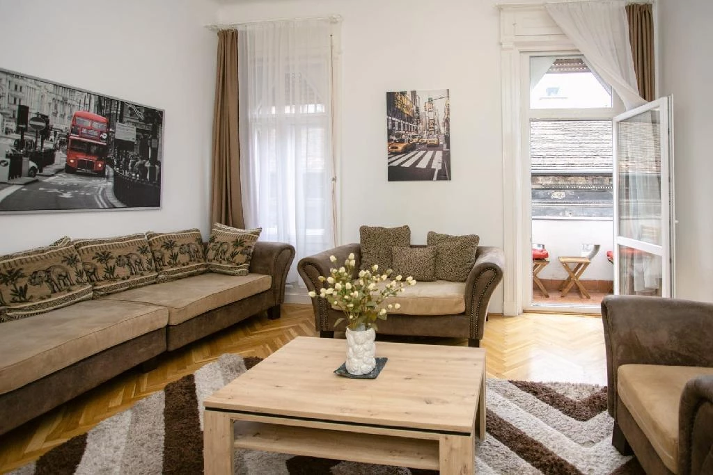 Eladó Lakás, Budapest 8. ker.