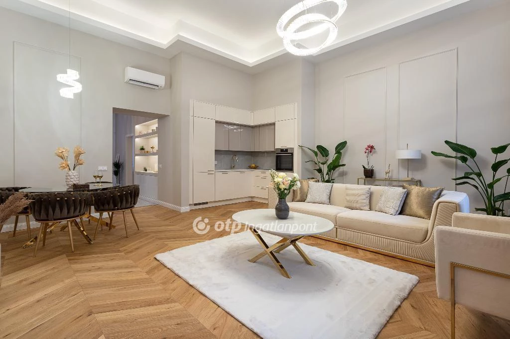 Eladó Lakás, Budapest 5. ker.