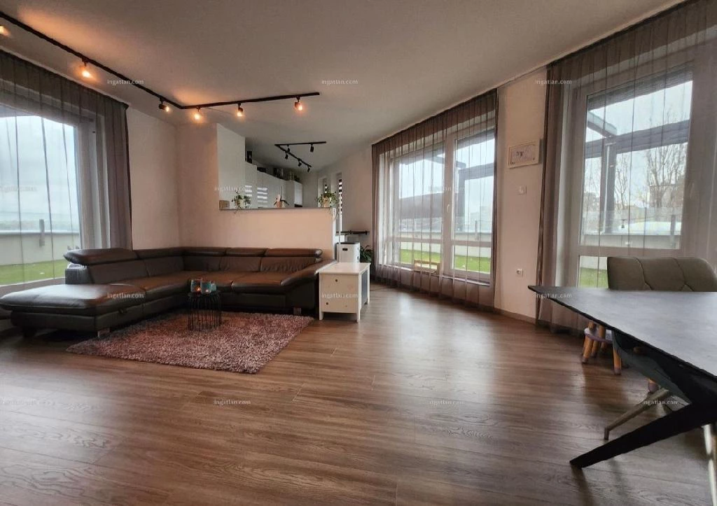 For sale brick flat, Budapest XXI. kerület, Csepel Belváros