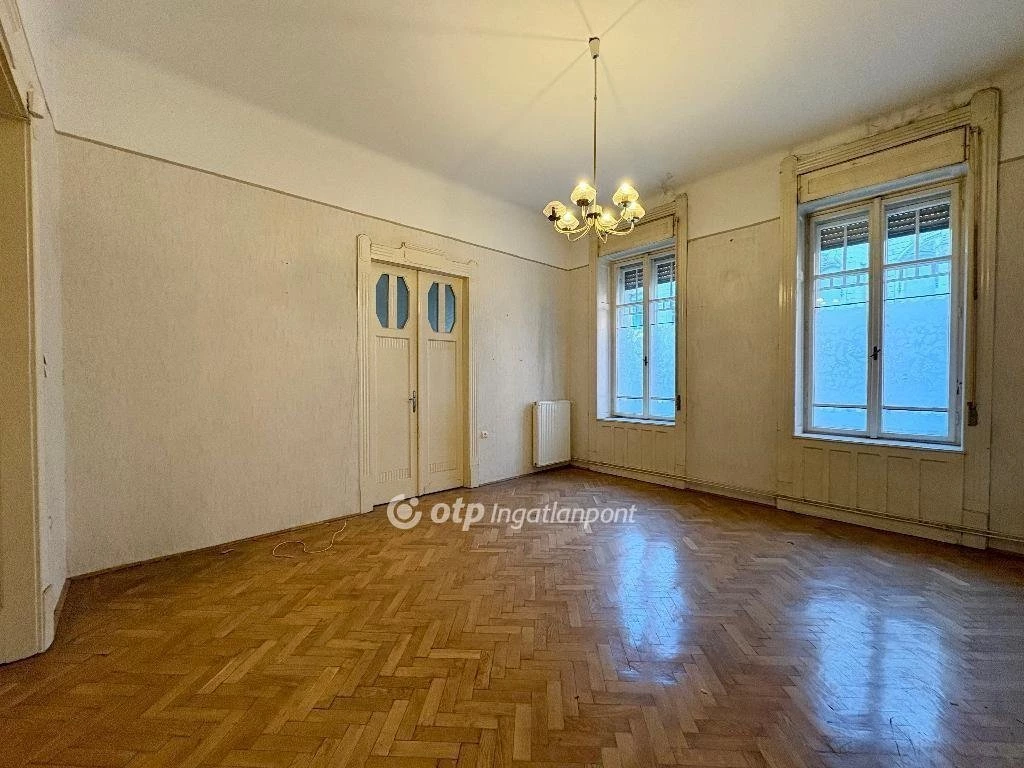 For sale brick flat, Budapest IX. kerület, Belső Ferencváros, Lónyay utca