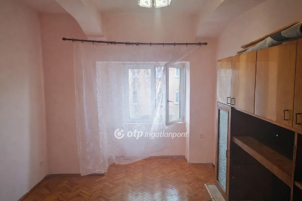 For sale brick flat, Budapest X. kerület, Kőbánya