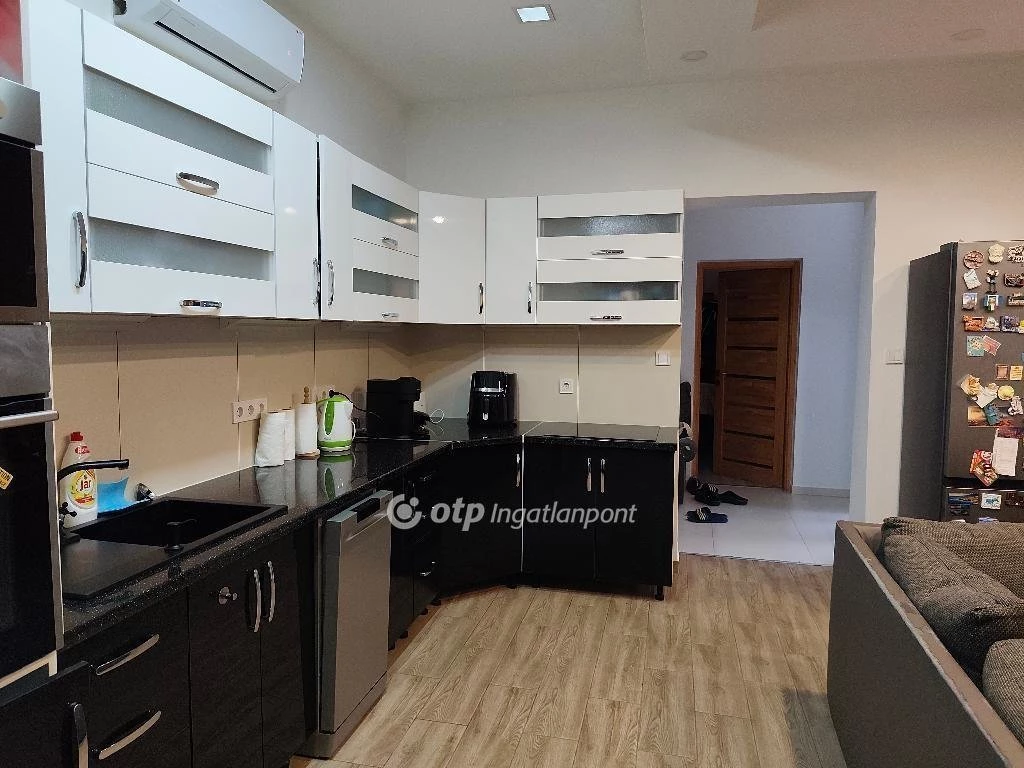 For sale brick flat, Budapest VIII. kerület, Józsefváros