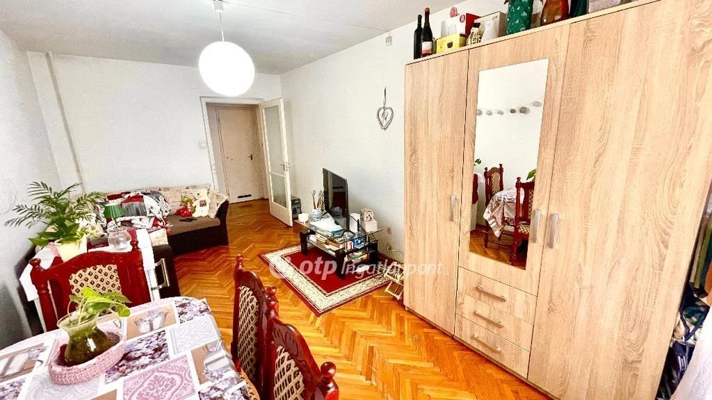 Eladó Lakás, Budapest 3. ker.