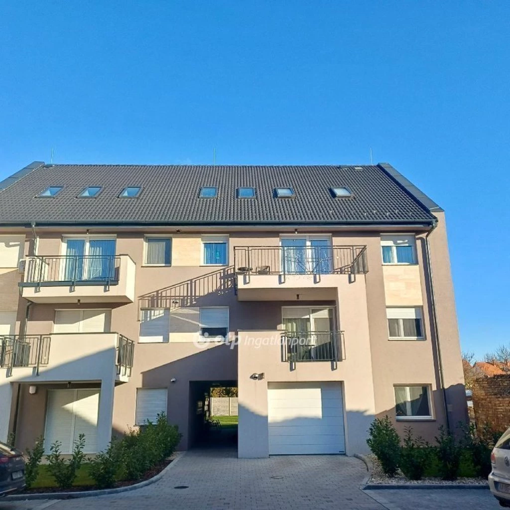 For sale brick flat, Székesfehérvár, Víziváros