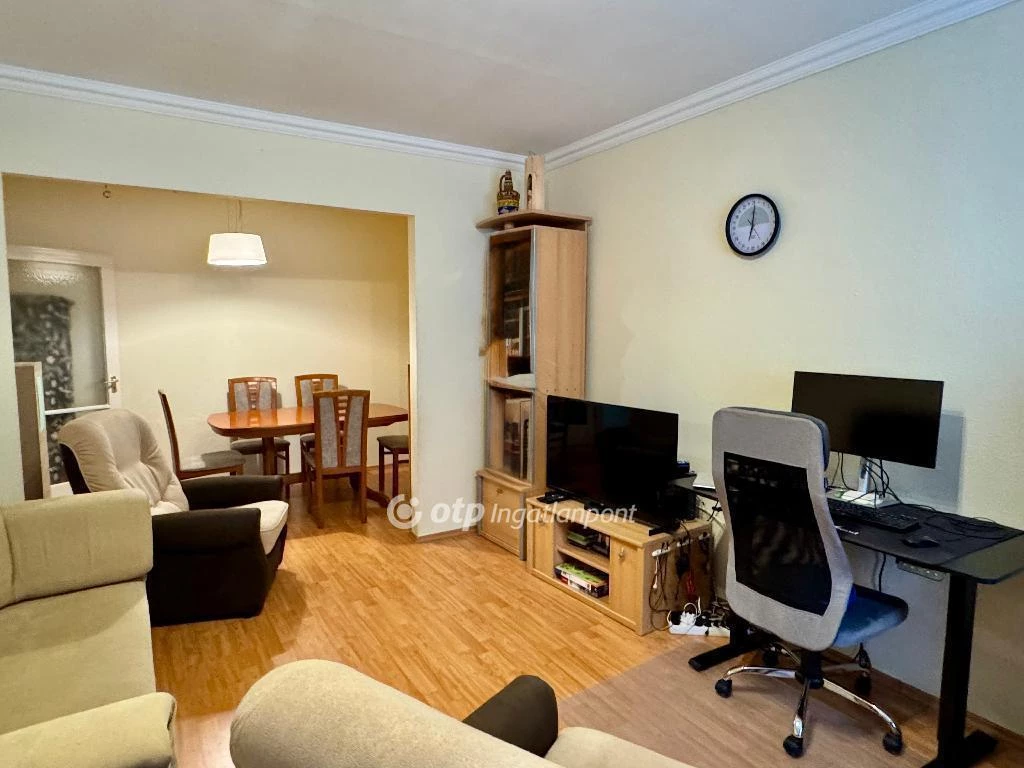 For sale panel flat, Székesfehérvár, Víziváros