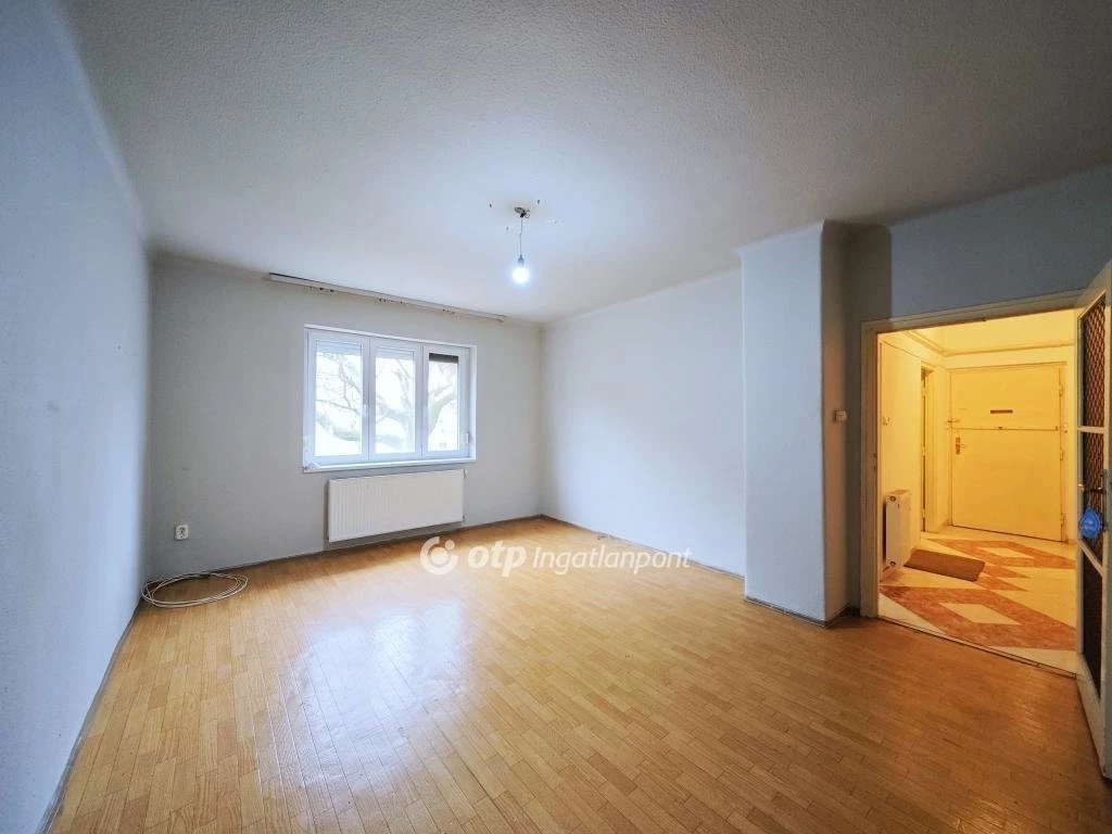 c3-1-name c2-19-name, Budapest IV. kerület, Újpest, Perényi Zsigmond utca