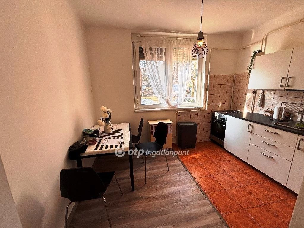 Eladó Lakás, Budapest 20. ker.