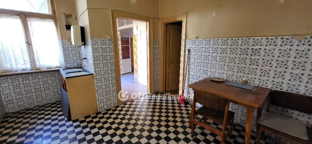 For sale brick flat, Budapest XIII. kerület, Hun utca