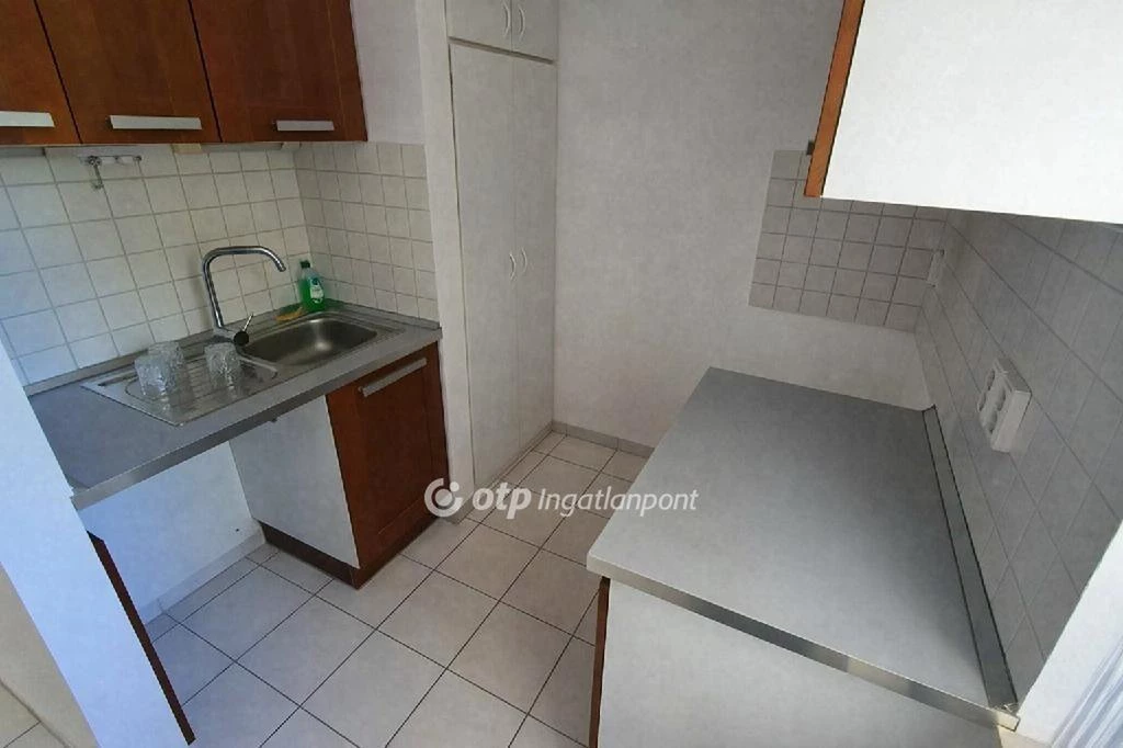 c3-1-name c2-19-name, Budapest III. kerület, Czetz János utca