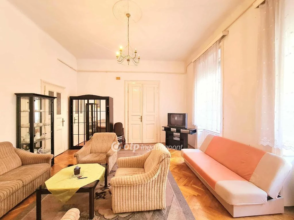 Eladó Lakás, Budapest 8. ker.