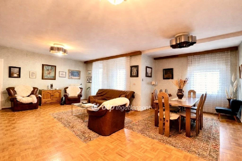 c3-1-name c2-19-name, Szeged, Szeged Belváros