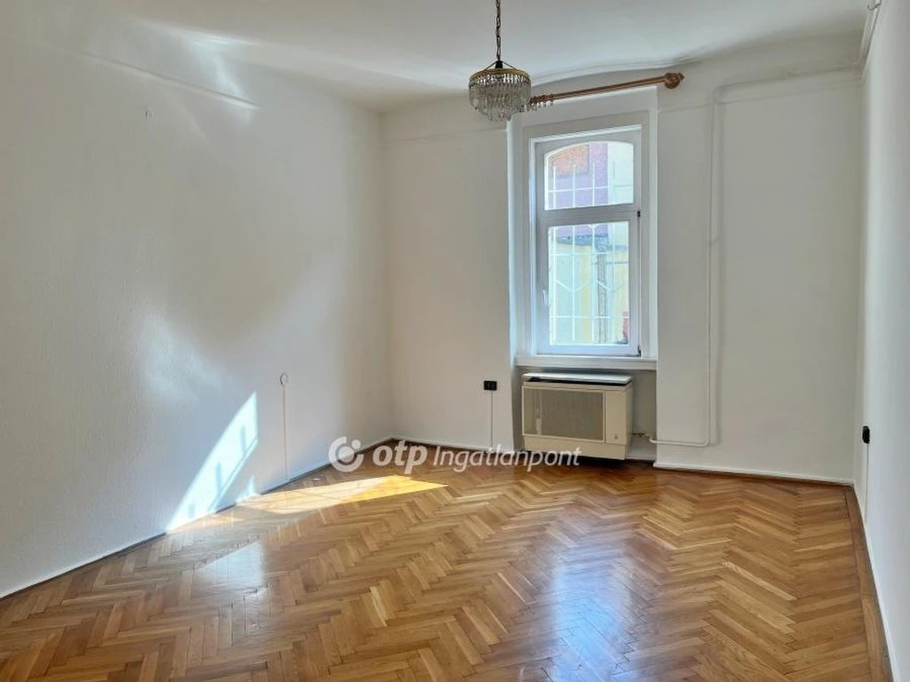 Eladó Lakás, Budapest 4. ker.