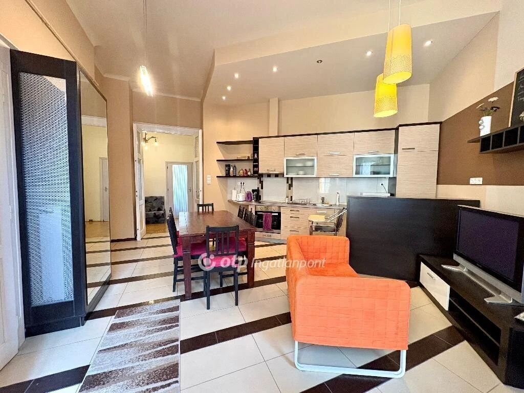 Eladó Lakás, Budapest 8. ker.