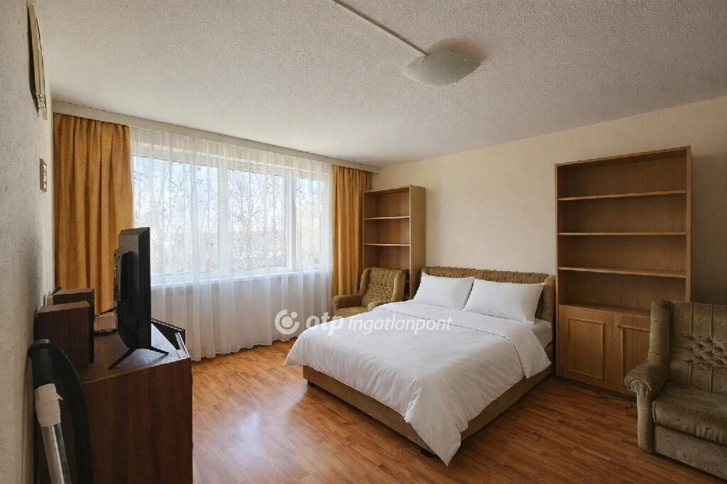 Eladó Lakás, Budapest 15. ker.