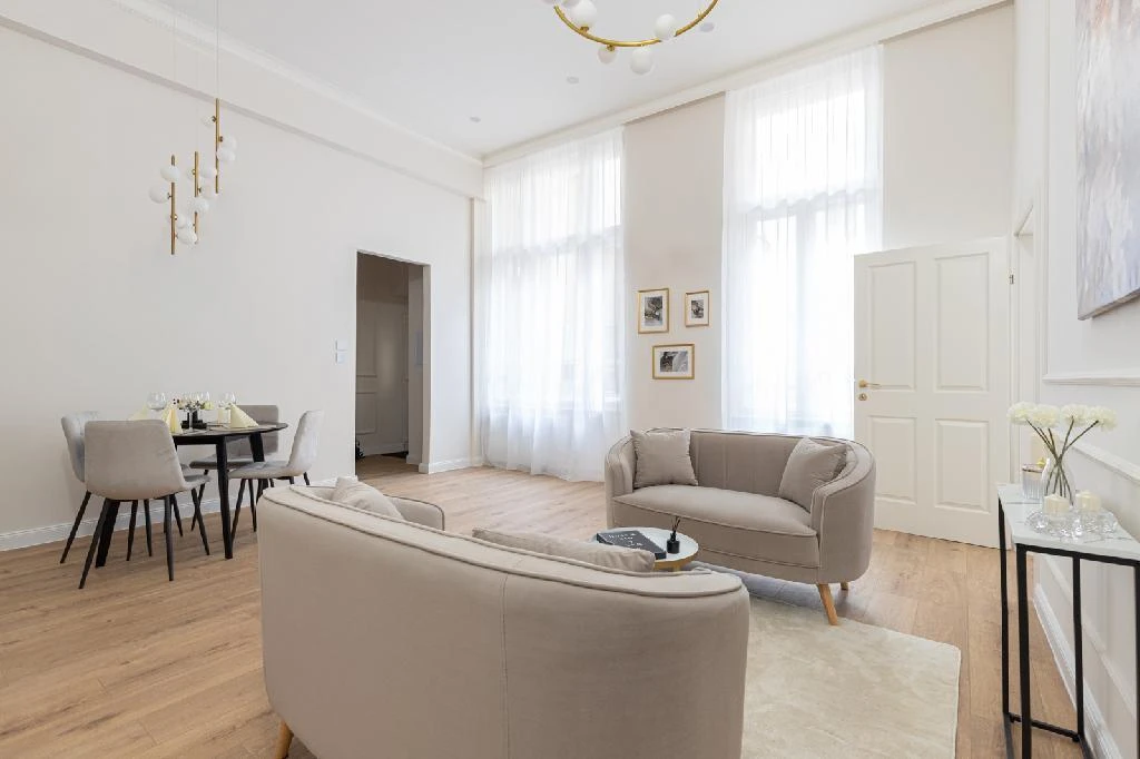 c3-1-name c2-19-name, Budapest XIII. kerület, Újlipótváros