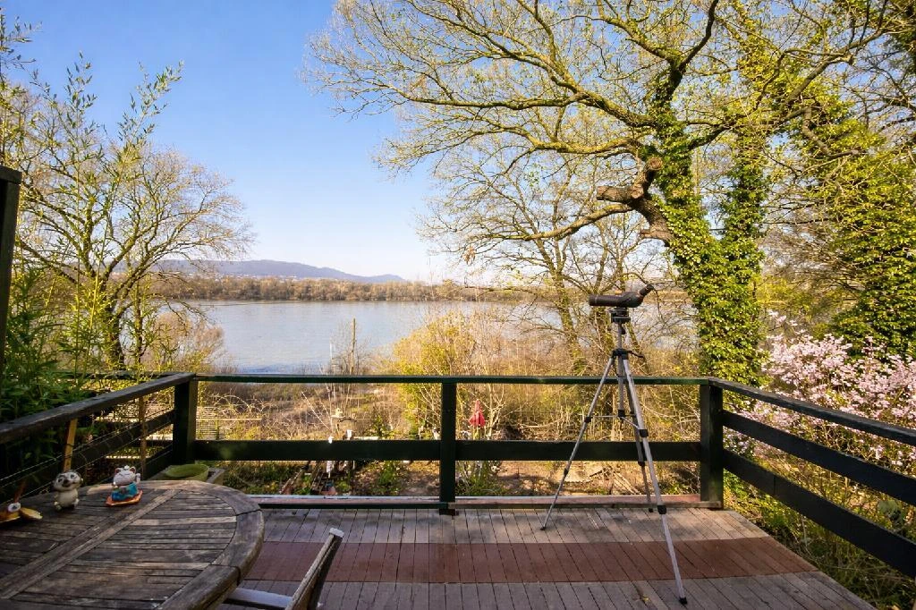 c3-1-name c2-63-name, Budapest XIII. kerület, Népsziget