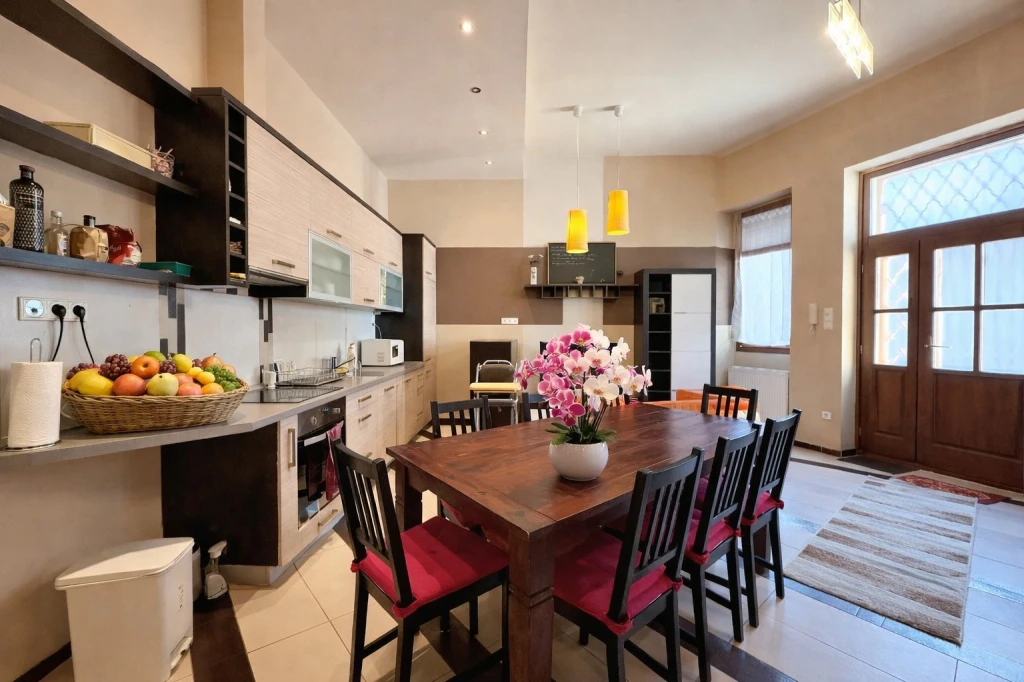 c3-1-name c2-19-name, Budapest VIII. kerület, Józsefváros, Bauer Sándor utca