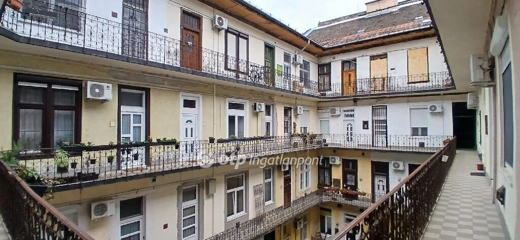 Eladó Lakás, Budapest 8. ker.