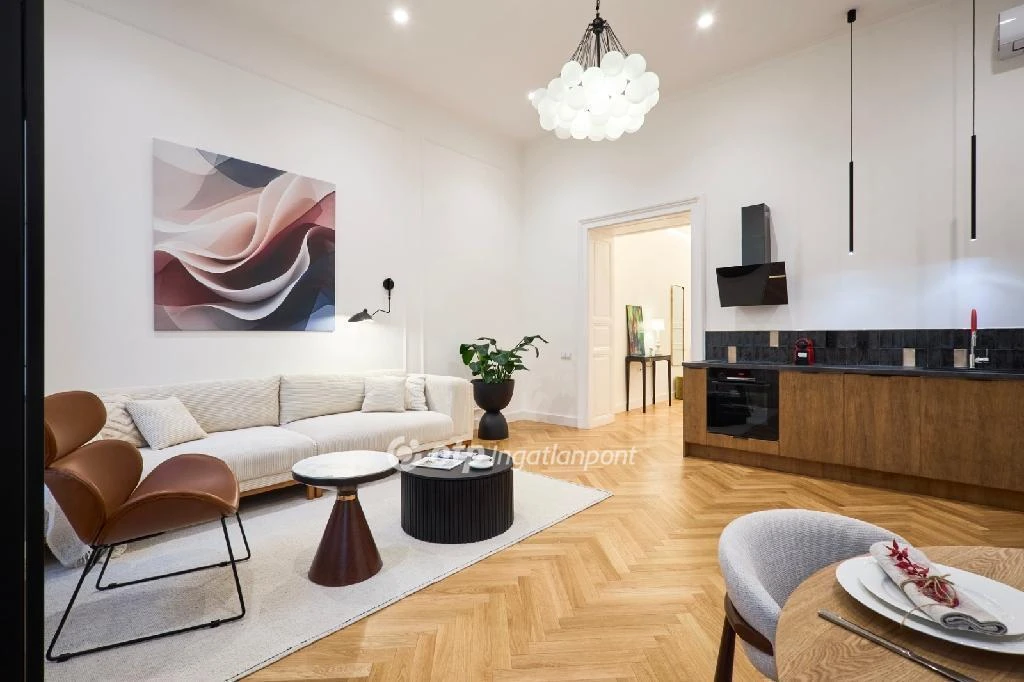 Eladó Lakás, Budapest 6. ker.