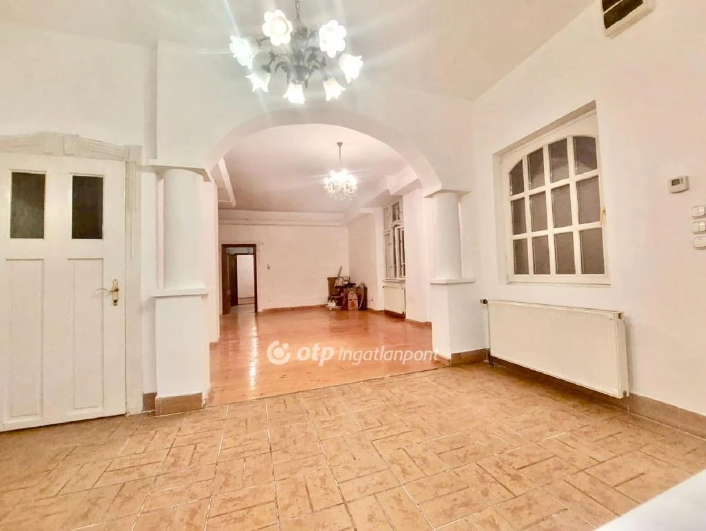 Eladó Lakás, Budapest 20. ker.