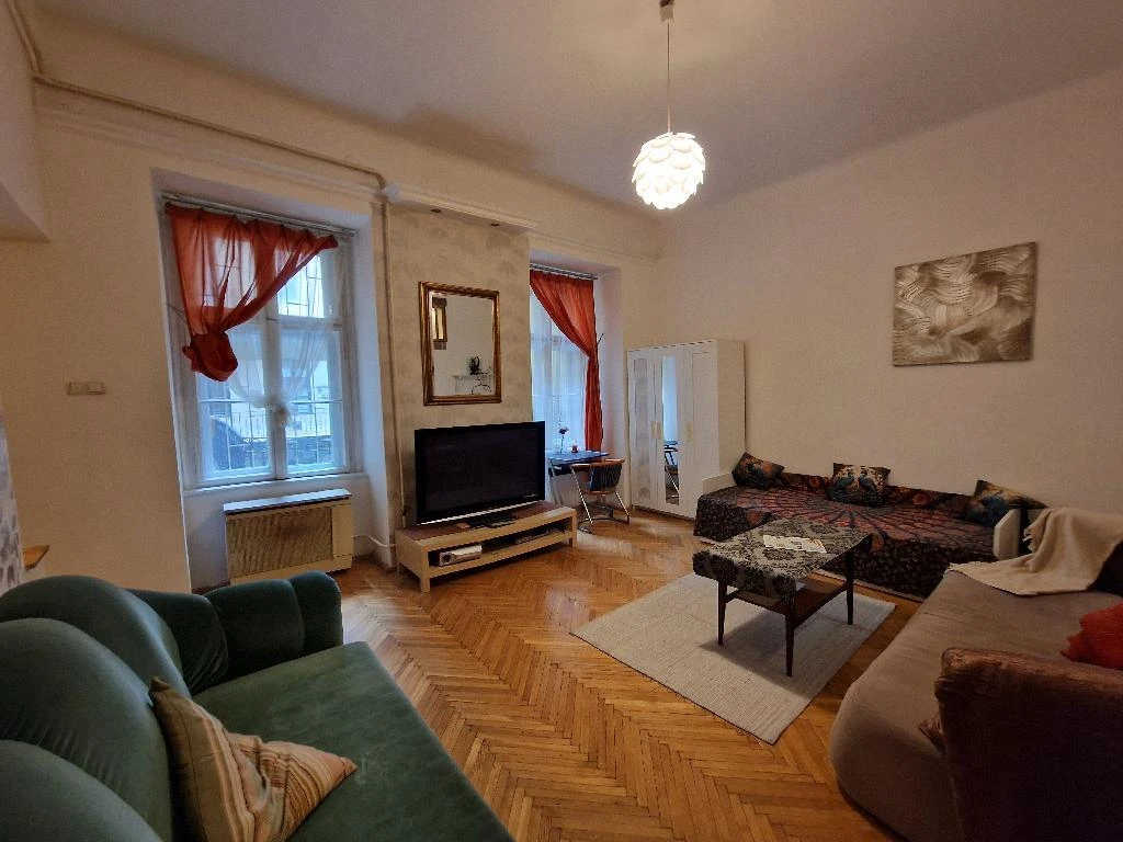 Eladó Lakás, Budapest 2. ker.