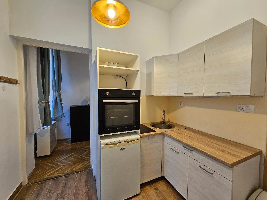 c3-1-name c2-19-name, Budapest V. kerület, Lipótváros