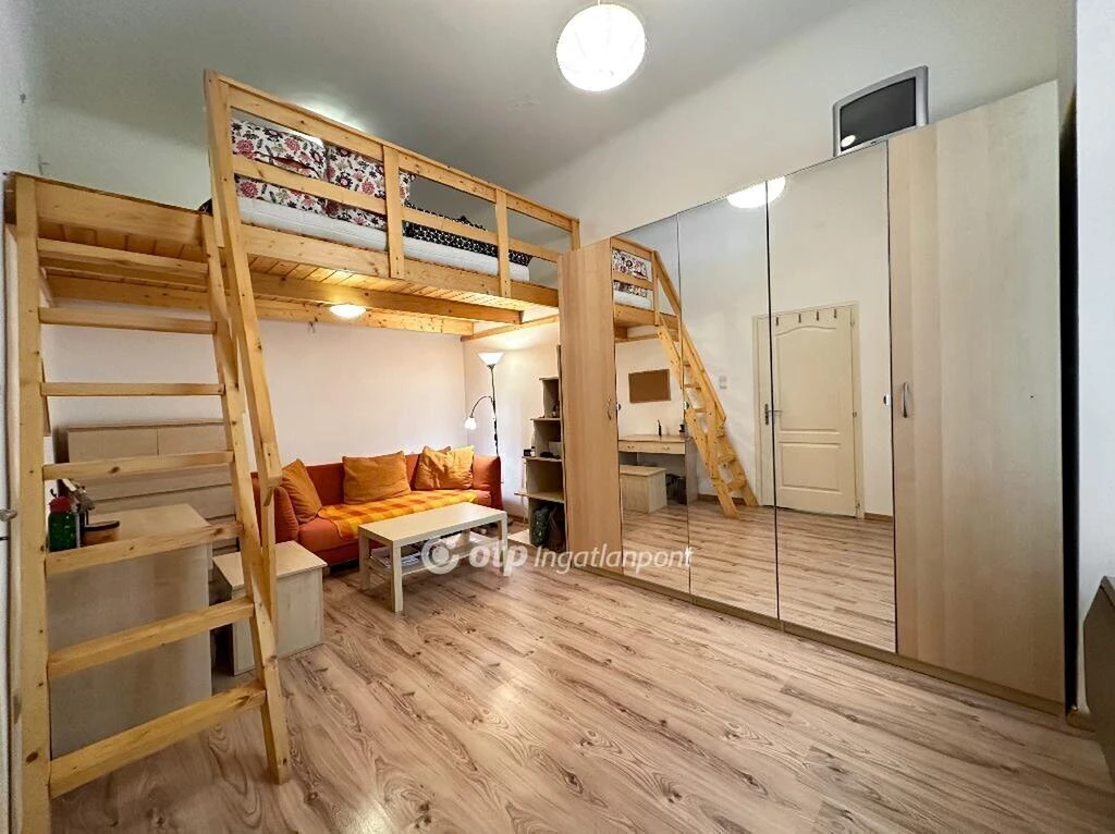 c3-1-name c2-19-name, Budapest VIII. kerület, Józsefváros - Népszínháznegyed, Tolnai Lajos utca