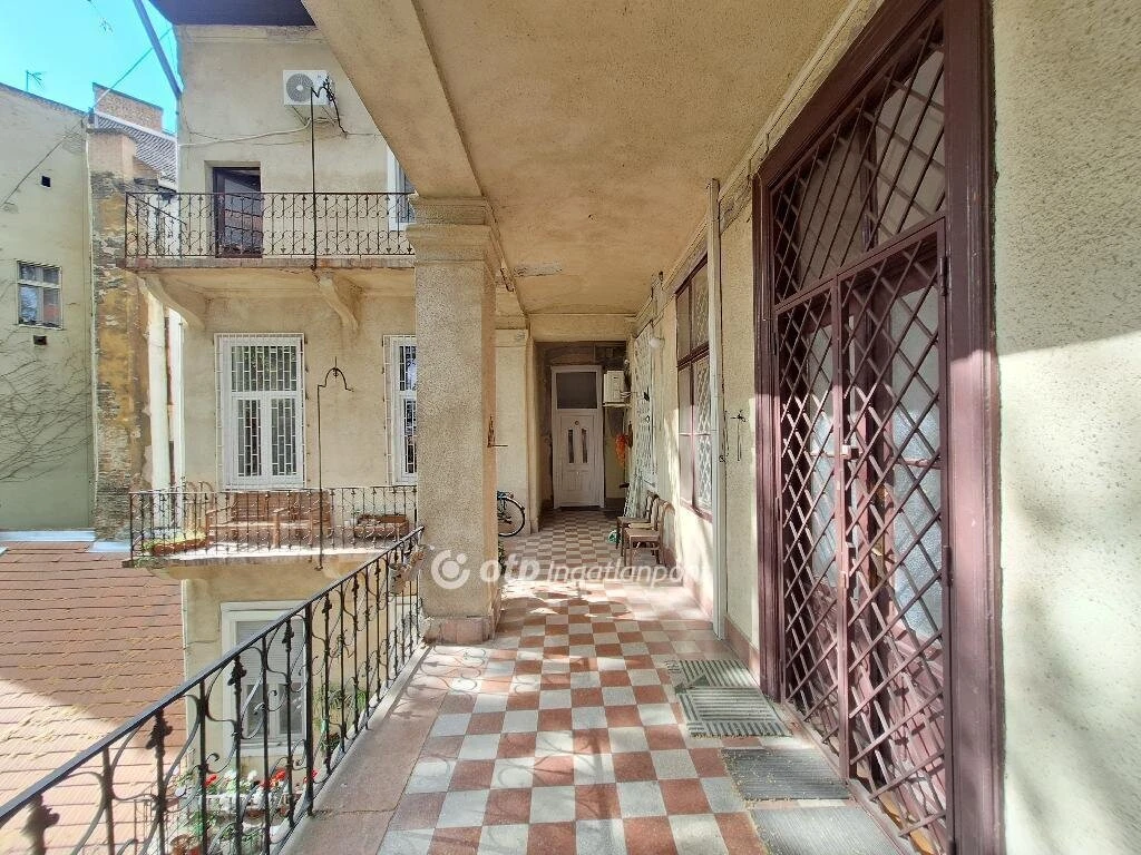 Eladó Lakás, Budapest 8. ker.