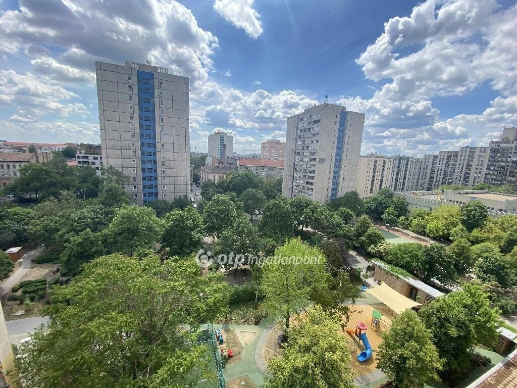 Eladó Lakás, Budapest 8. ker.