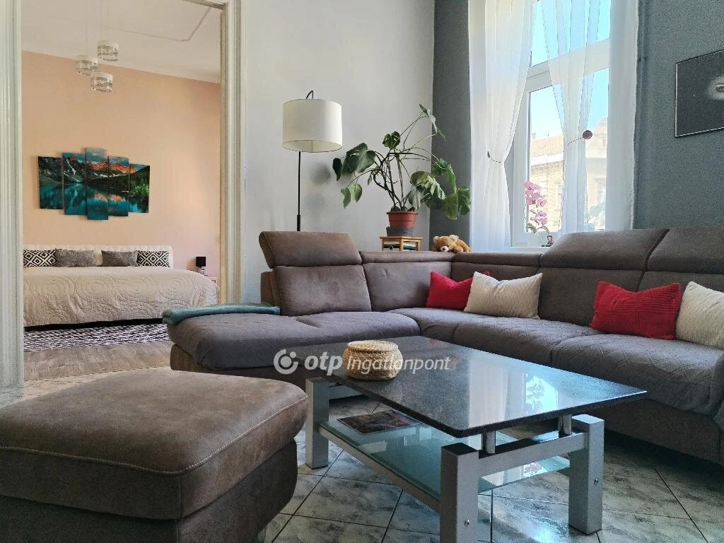 Eladó Lakás, Budapest 8. ker.