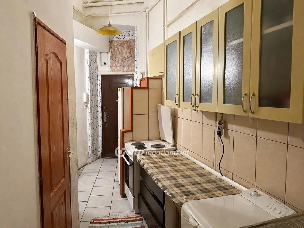 Eladó Lakás, Budapest 8. ker.