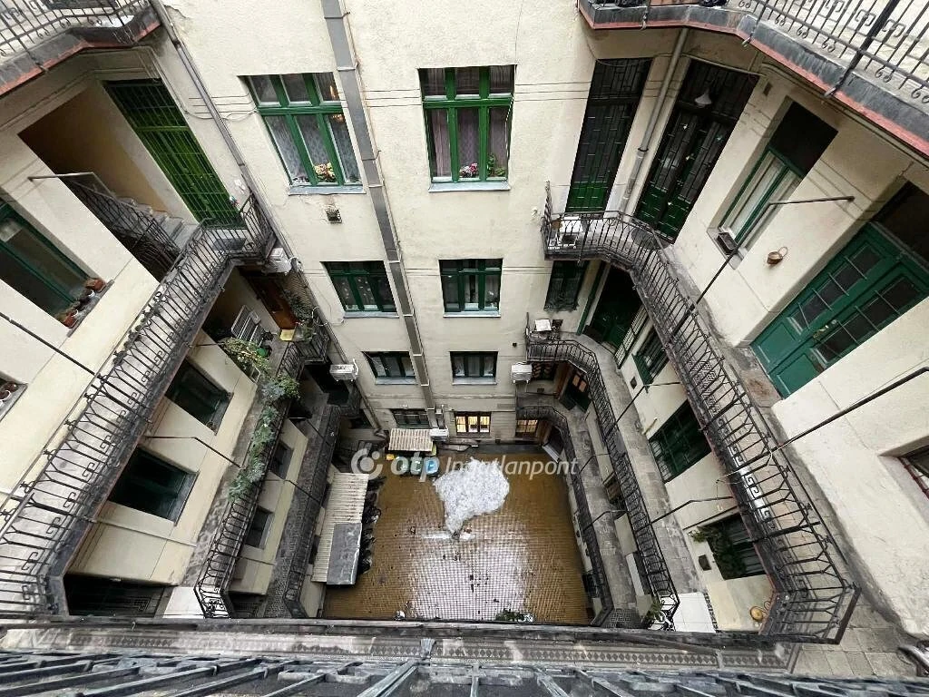 Eladó Lakás, Budapest 8. ker.