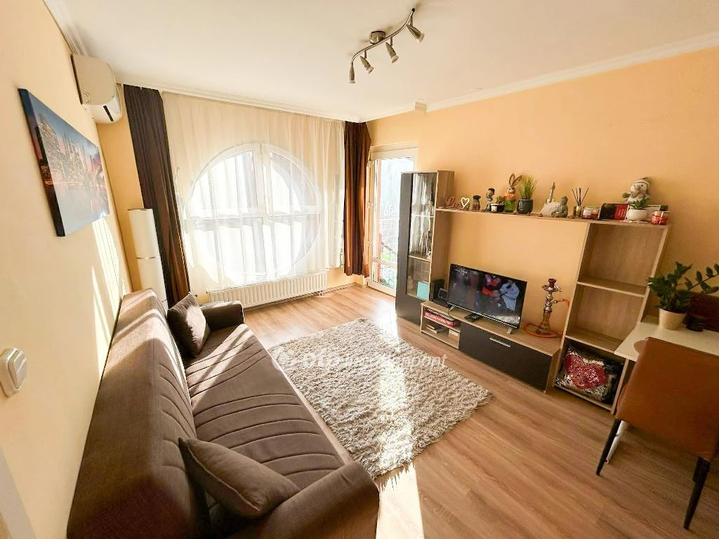 Eladó Lakás, Budapest 8. ker.
