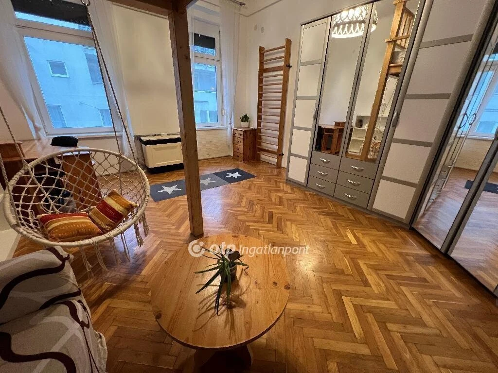 Eladó Lakás, Budapest 8. ker.