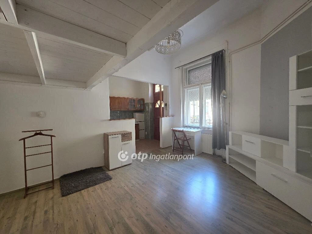 Eladó Lakás, Budapest 8. ker.
